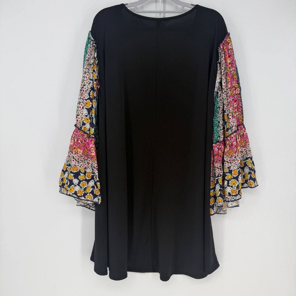Curvy Lovey Tunic Womens 5XL Black Floral Bell Sleeve Boho Cottage Top Patchwork - Picture 4 of 6
